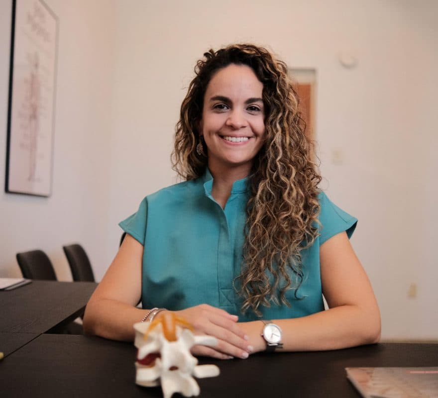 Dra. Rivera en su consultorio